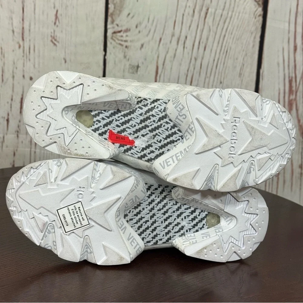 VETEMENTS X REEBOK instapump fury OG emoji white sneakers Men’s 6 Women’s 7 GUC